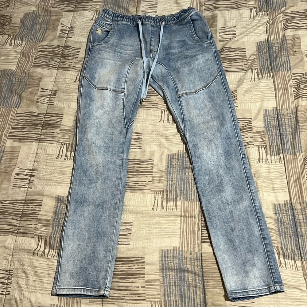 Kuwallatee Jean Joggers